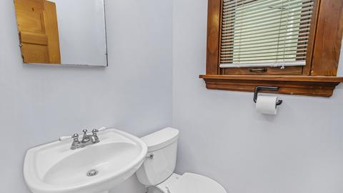 1521 Greenleaf St, Evanston, IL 60202 photo 10