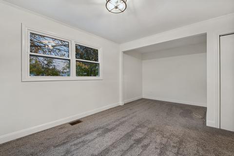 2402 Eastman St, Rolling Meadows, IL 60008 photo 12