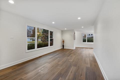 2402 Eastman St, Rolling Meadows, IL 60008 photo 9