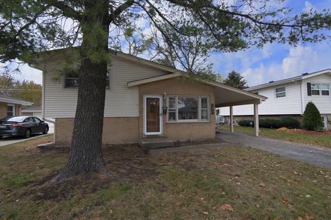 1056 Irwin Ave, Des Plaines, IL 60018 photo 2