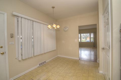 1056 Irwin Ave, Des Plaines, IL 60018 photo 14