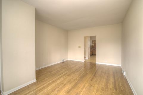 1056 Irwin Ave, Des Plaines, IL 60018 photo 8