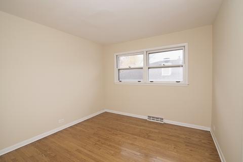 1056 Irwin Ave, Des Plaines, IL 60018 photo 22