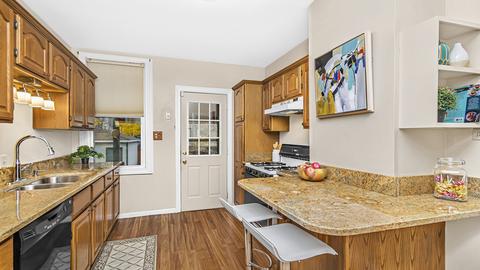 714 Monroe St, Evanston, IL 60202 photo 6