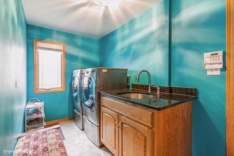 15223 Eyre Cir, Plainfield, IL 60544 photo 9
