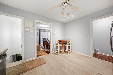 407 S Albert St, Mount Prospect, IL 60056 photo 10