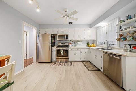 407 S Albert St, Mount Prospect, IL 60056 photo 5