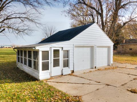 346 Marengo Rd, Harvard, IL 60033 photo 4