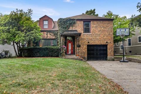 390 Bartram Rd, Riverside, IL 60546 photo 1