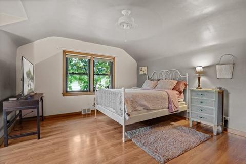 390 Bartram Rd, Riverside, IL 60546 photo 19