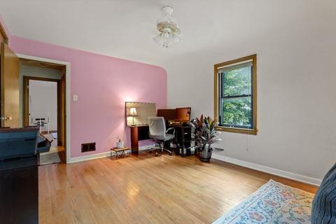390 Bartram Rd, Riverside, IL 60546 photo 15