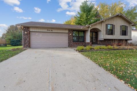 45 Lockman Cir, Elgin, IL 60123 photo 2