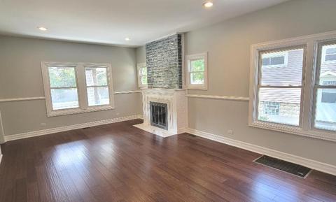 179 E North Ave, Elmhurst, IL 60126 photo 4