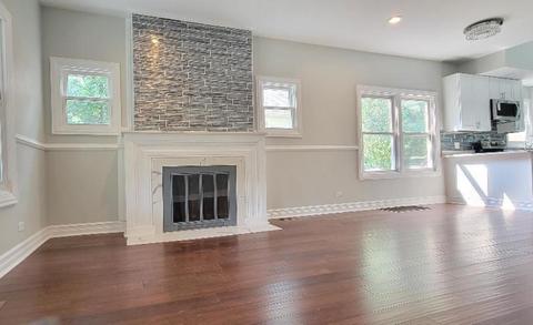 179 E North Ave, Elmhurst, IL 60126 photo 3