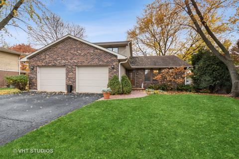 565 Apache Dr, Batavia, IL 60510 photo 2