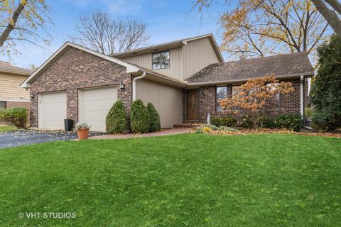 565 Apache Dr, Batavia, IL 60510 photo 1