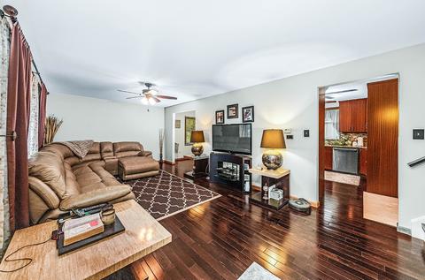 7900 W 75th St, Bridgeview, IL 60455 photo 4