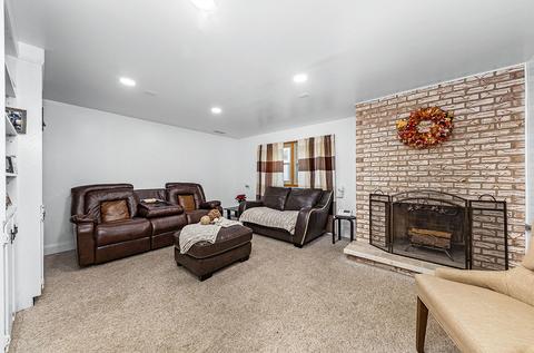 7900 W 75th St, Bridgeview, IL 60455 photo 12
