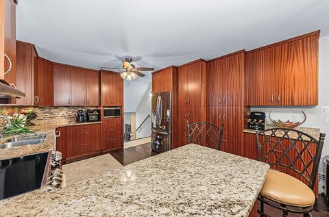 7900 W 75th St, Bridgeview, IL 60455 photo 9