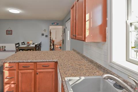 306 E Cherry St, Le Roy, IL 61752 photo 10