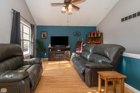 202 4th St, Mackinaw, IL 61755 photo 7