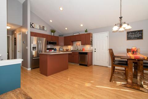 202 4th St, Mackinaw, IL 61755 photo 9