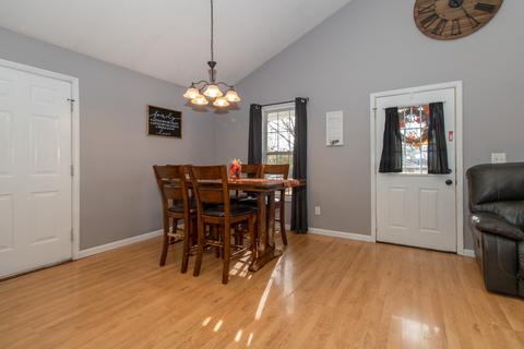 202 4th St, Mackinaw, IL 61755 photo 14