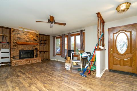 25030 W Willow Dr, Plainfield, IL 60544 photo 3