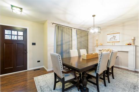 1402 Brookfield Dr, Plainfield, IL 60586 photo 4