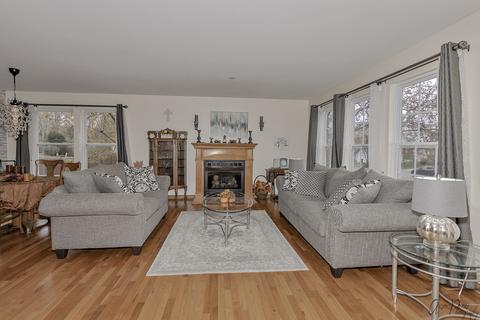 2007 Kennedy Dr, Mchenry, IL 60050 photo 2