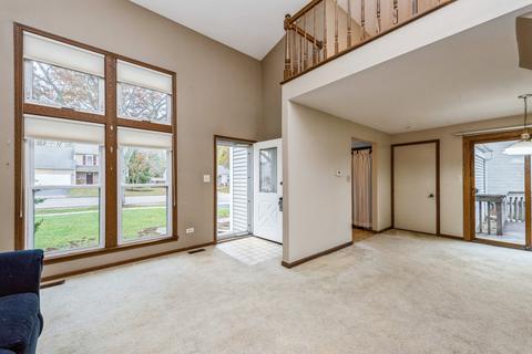 1420 Charles Ave, Algonquin, IL 60102 photo 2