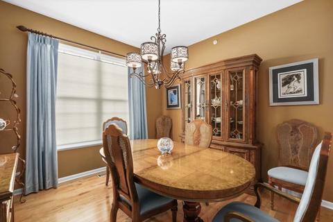 1890 Steffen Dr, Hoffman Estates, IL 60192 photo 8