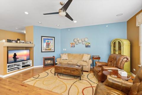 1890 Steffen Dr, Hoffman Estates, IL 60192 photo 17