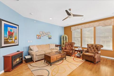 1890 Steffen Dr, Hoffman Estates, IL 60192 photo 16