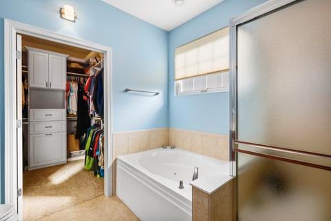 1890 Steffen Dr, Hoffman Estates, IL 60192 photo 22