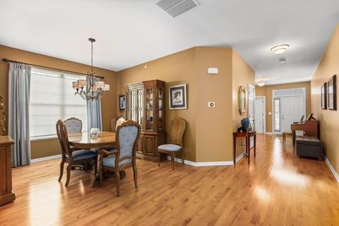 1890 Steffen Dr, Hoffman Estates, IL 60192 photo 9