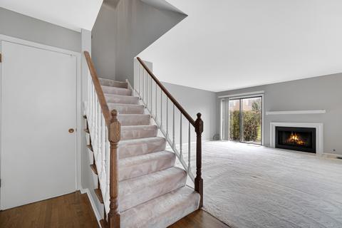 1441 Blackburn St, Wheaton, IL 60189 photo 9