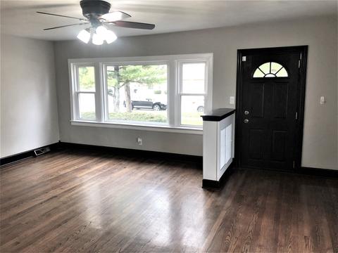 8043 Lamon Ave, Burbank, IL 60459 photo 11