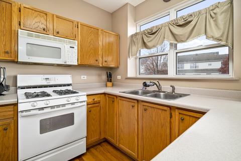 1845 Courtwright Dr, Plainfield, IL 60586 photo 9