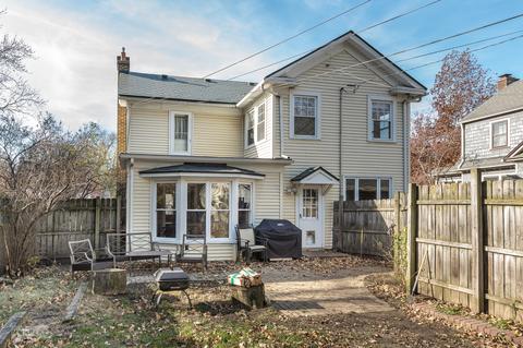 210 S Commonwealth Ave, Aurora, IL 60506 photo 21