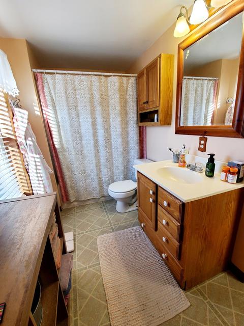 370 E First Ave, Clifton, IL 60927 photo 19