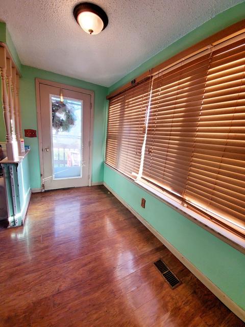 370 E First Ave, Clifton, IL 60927 photo 7