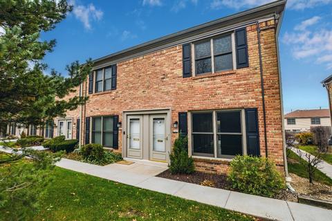 1773 Bristol Walk, Hoffman Estates, IL 60169 photo 2