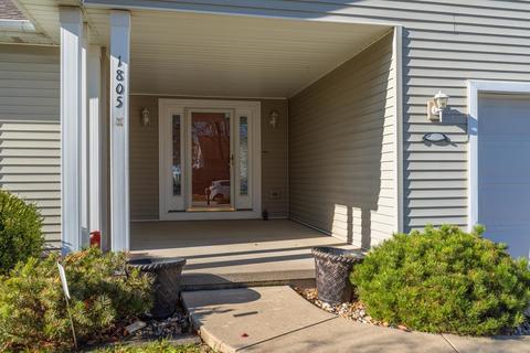 1805 Chuck Murray Dr, Normal, IL 61761 photo 2