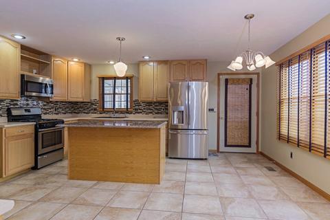 1805 Chuck Murray Dr, Normal, IL 61761 photo 12