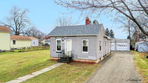 11611 Maple Ave, Hebron, IL 60034 photo 1