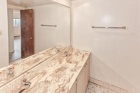 138 E Bailey Rd #B, Naperville, IL 60565 photo 10