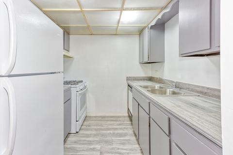 138 E Bailey Rd #B, Naperville, IL 60565 photo 5