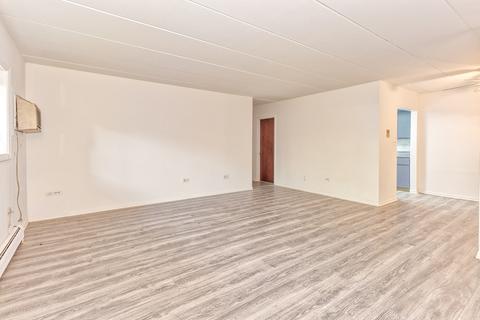 138 E Bailey Rd #B, Naperville, IL 60565 photo 4