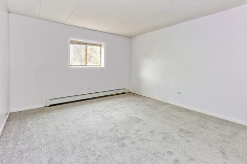 138 E Bailey Rd #B, Naperville, IL 60565 photo 8